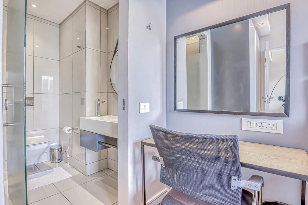 Hotel Apartment In Sandton Private Unit Johannesburg Dış mekan fotoğraf